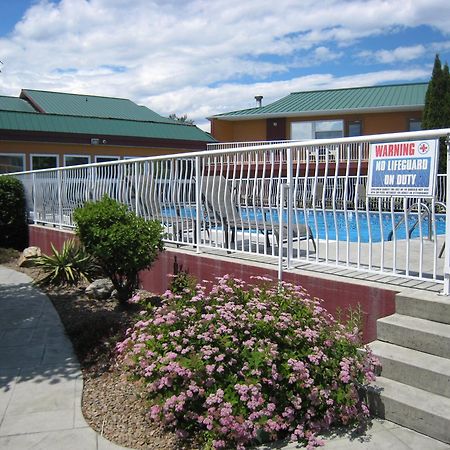 Days Inn By Wyndham Penticton Conference Centre Eksteriør billede