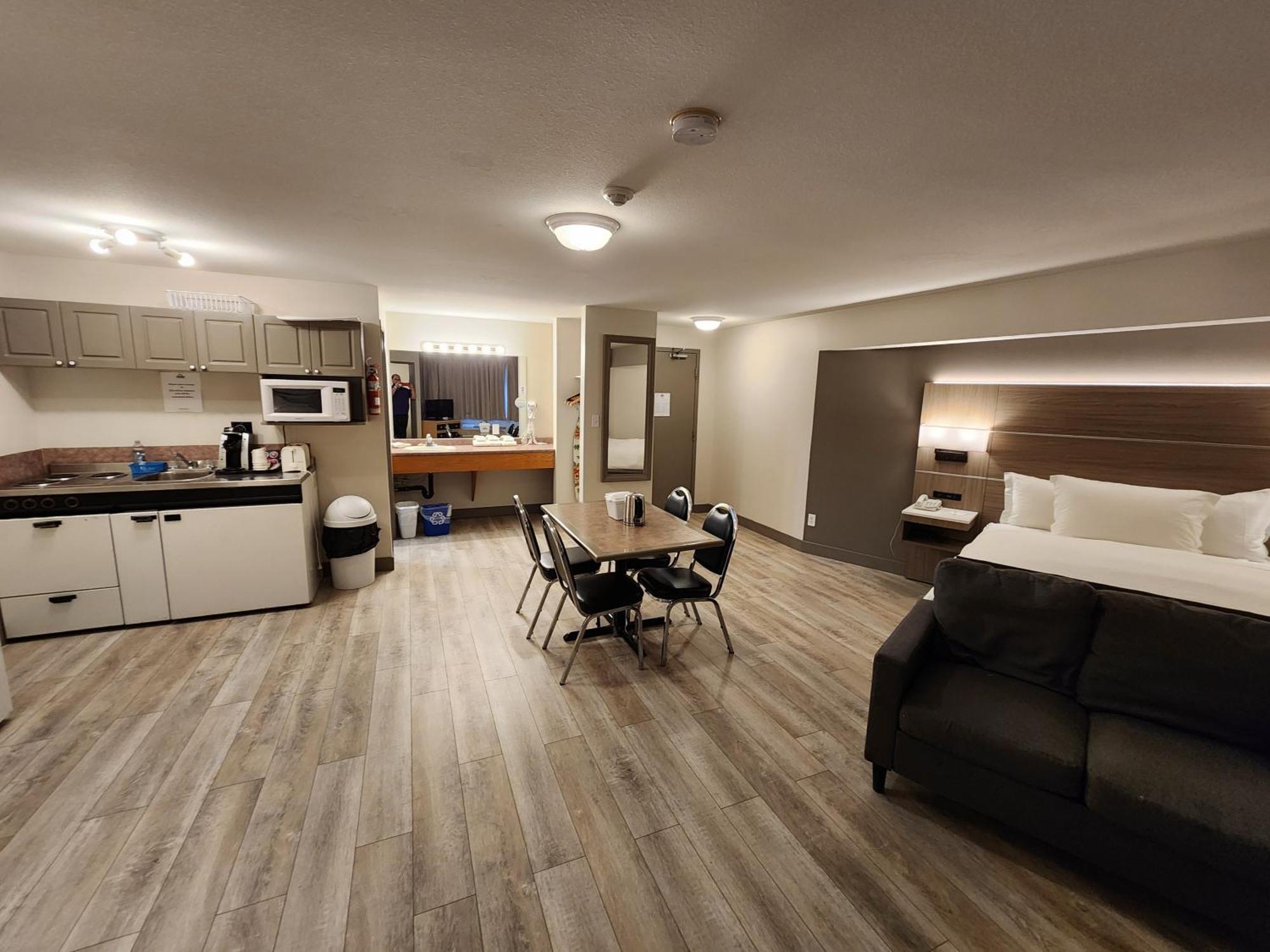 Days Inn By Wyndham Penticton Conference Centre Eksteriør billede