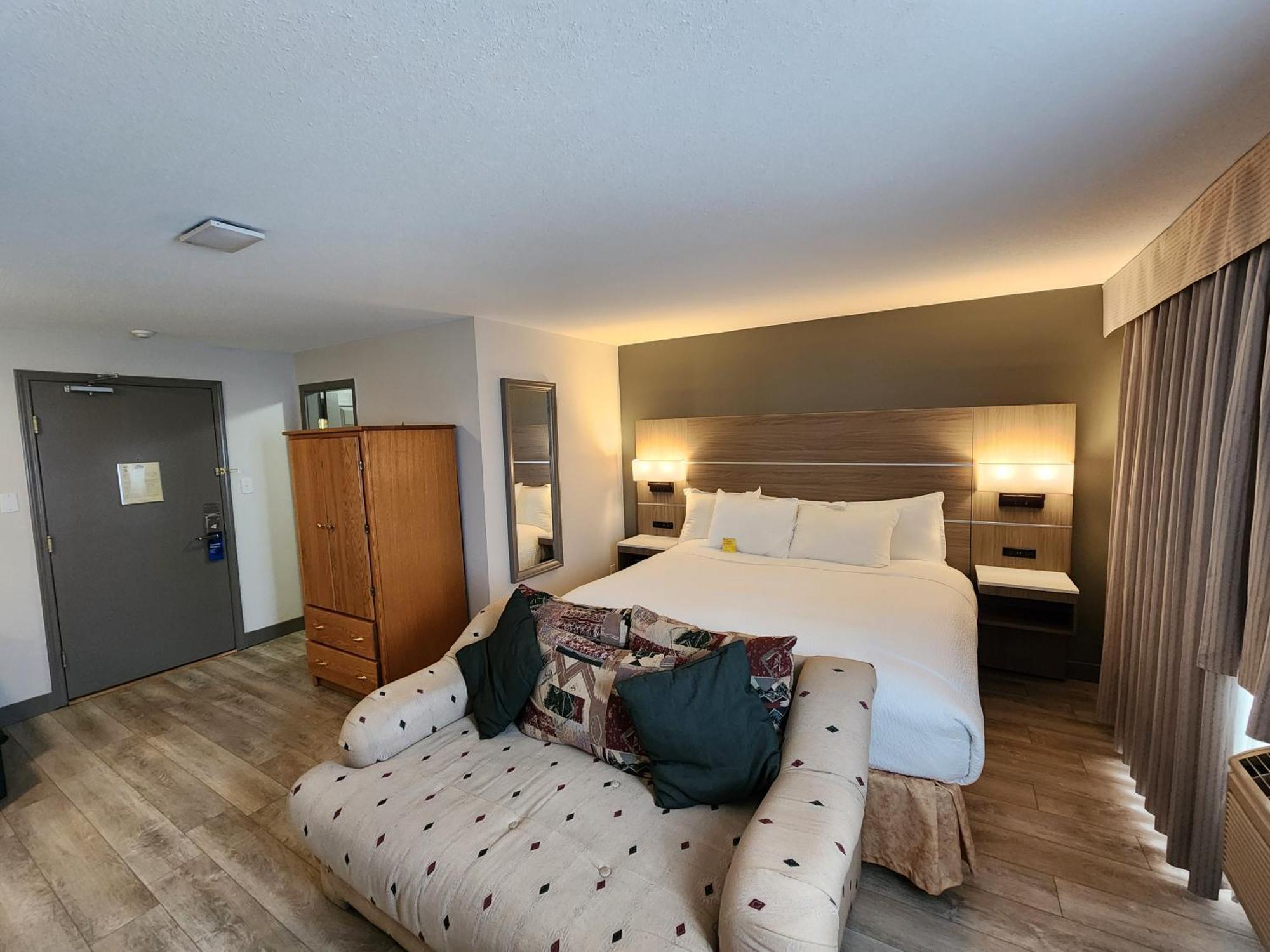 Days Inn By Wyndham Penticton Conference Centre Eksteriør billede