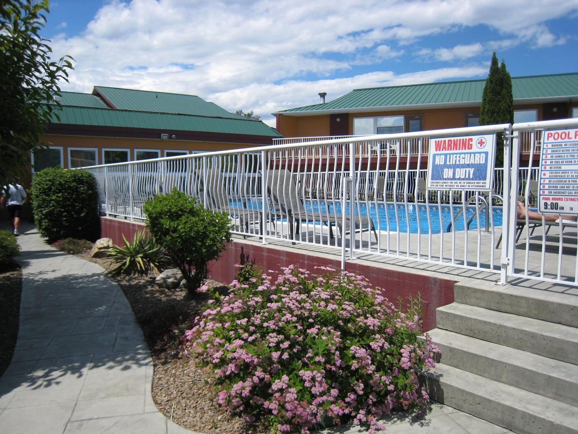 Days Inn By Wyndham Penticton Conference Centre Eksteriør billede